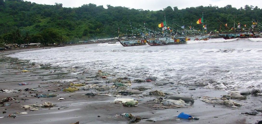 Litter Down beach Limbe